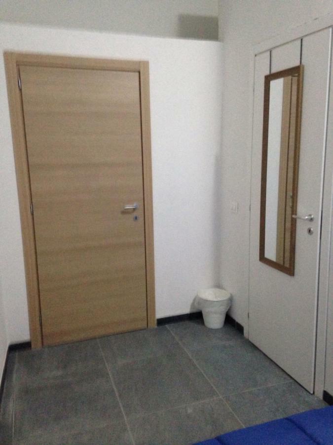 Отель Domus 19 Неаполь Экстерьер фото